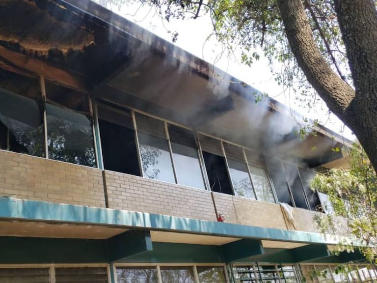 Paristas provocan incendio en CCH Sur