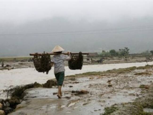 Miles de desalojados por tormenta en Vietnam