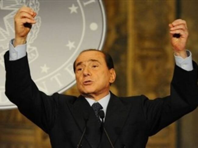 Asegura Berlusconi que su gobierno sobrevivirá