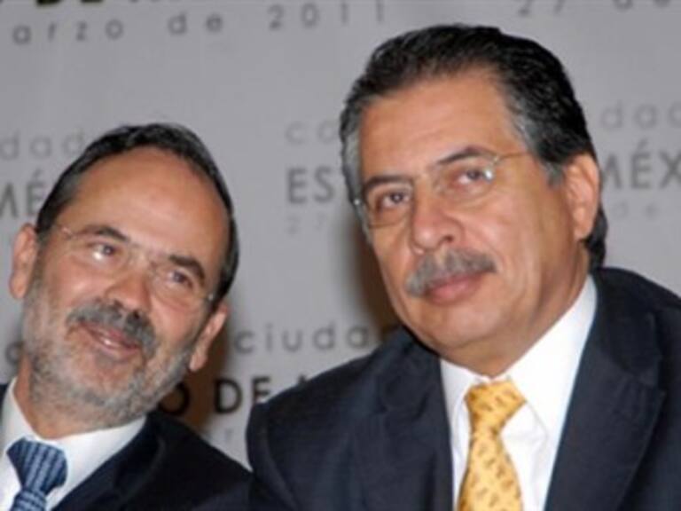 Madero y Ortega denuncian a Peña Nieto en PGR