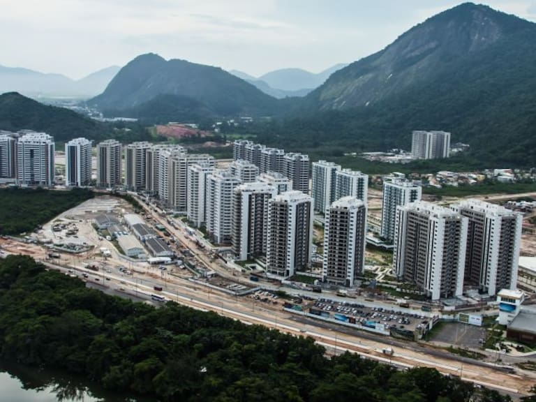 “A días de Río 2016, la Villa Olímpica está hecha un desastre”: Alberto Lati
