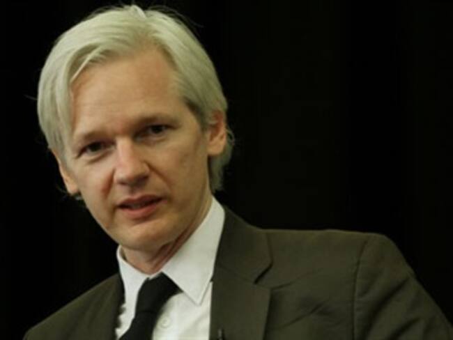 Autoriza tribunal la extradición de Julian Assange