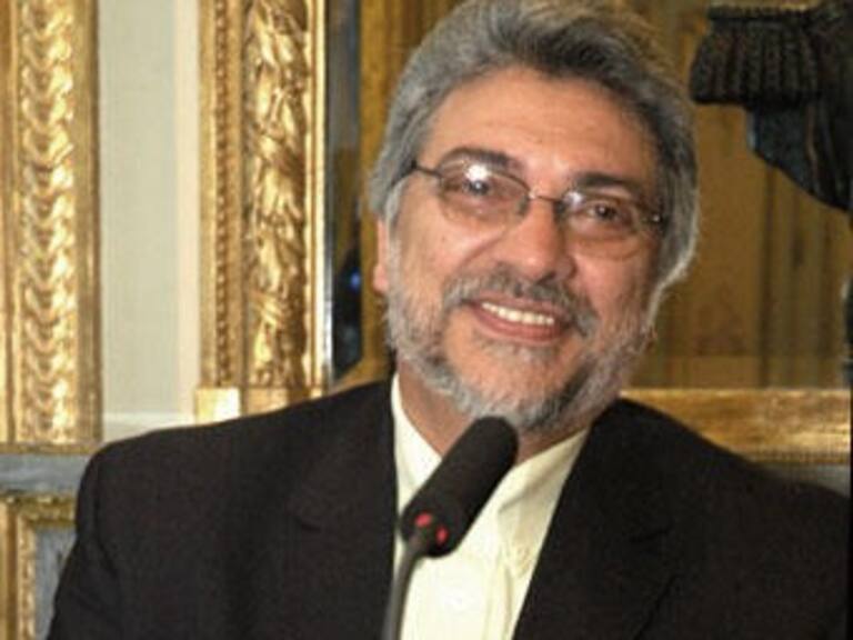 Pide perdón Lugo por escándalo de paternidades