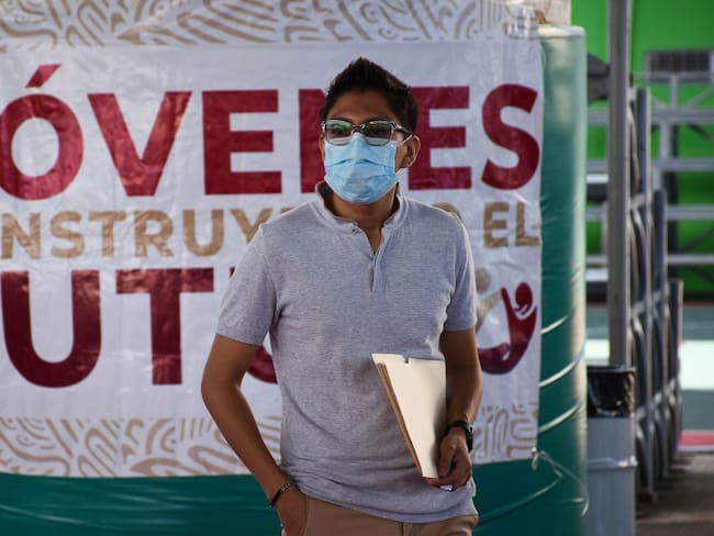 Jóvenes Construyendo el Futuro 2023: Cómo solicitar la beca de 6,310 pesos