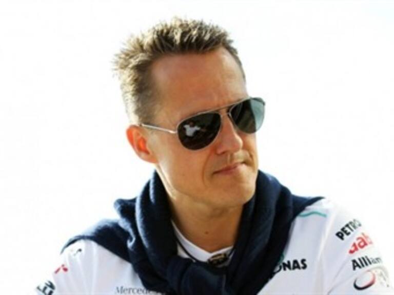 Continúa Schumacher &#039;luchando por su vida&#039; en el hospital