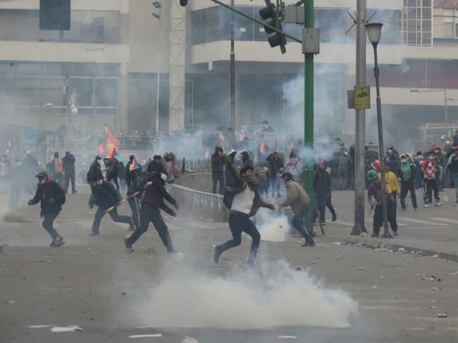 Suman 10 muertos por protestas en Bolivia