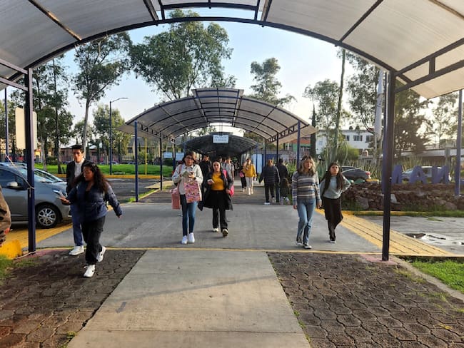 Regresan a clases decenas de miles de estudiantes de licenciatura y posgrado de la UNAM