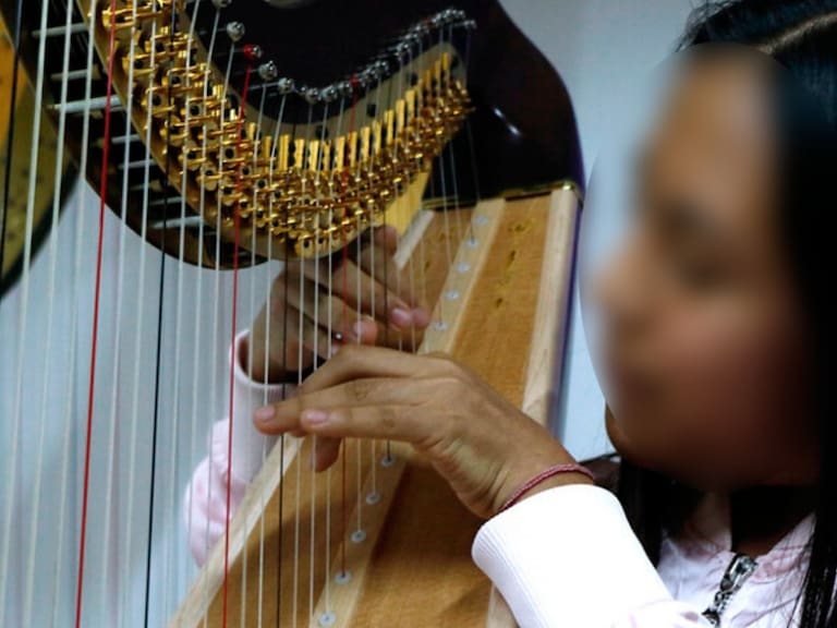 Mexicana de 13 años gana concurso internacional de música clásica