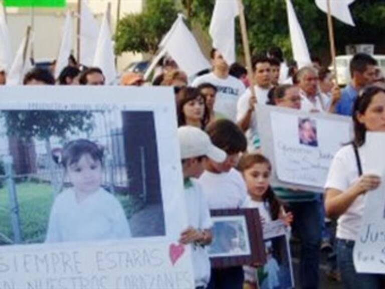 Protestan padres de ABC en PGJ-Sonora