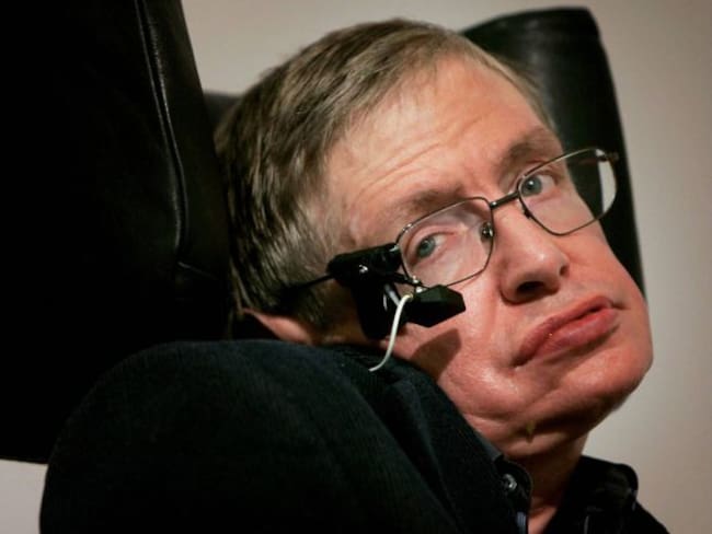 Stephen Hawking predice el fin del mundo