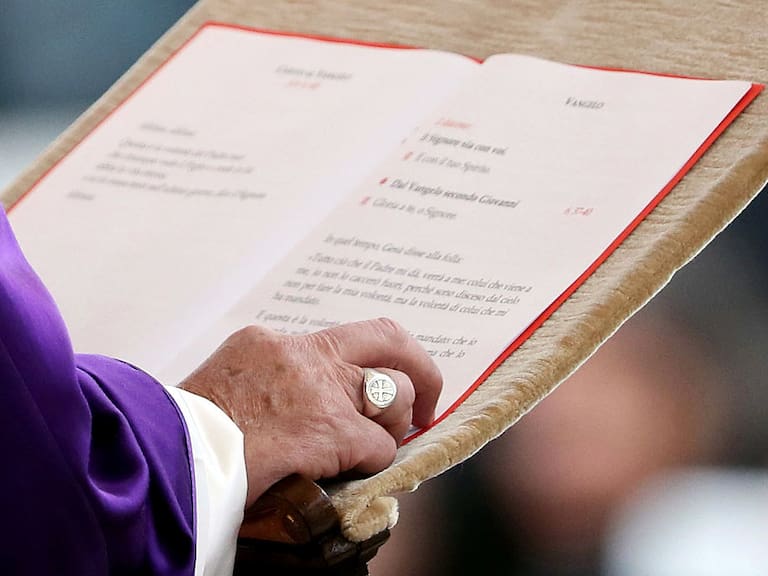 El anillo del pescador perteneciente al Papa Francisco, será destruido