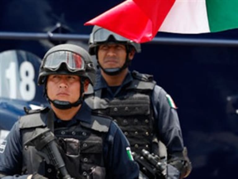 Detienen a 6 policías por homicidio de edil de Santiago