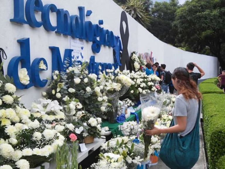 El Tec de Monterrey se deslinda por muerte de alumnos, acusa abogado