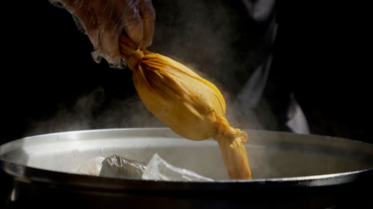 Siete niños son dados de alta tras intoxicación por tamales en Puebla; una menor dio positivo a fentanilo