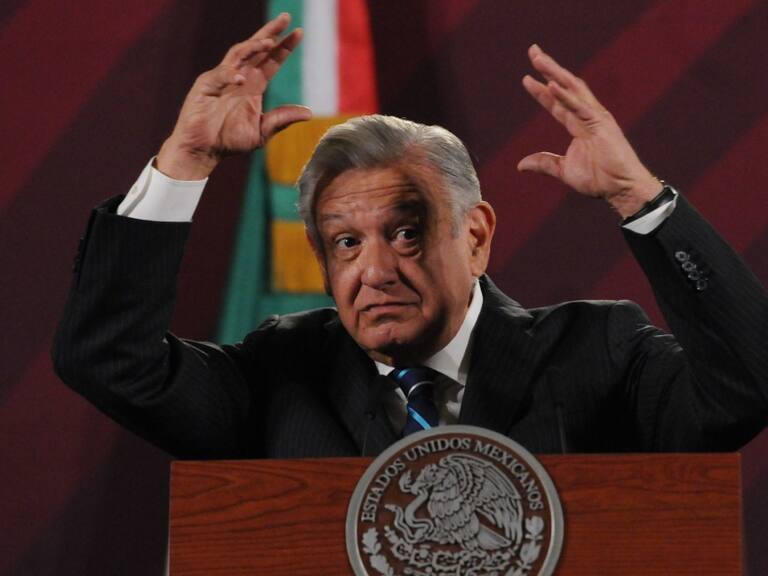 Avanza aumento de multas por injurias contra el Presidente