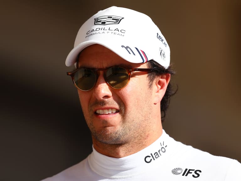 Checo Pérez termina P18 en la FP1