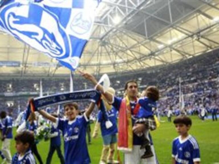 El Schalke le ofrecerá un puesto a Raúl para cuando deje el fútbol