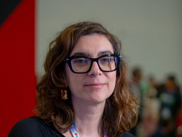 El monstruo incesante es el que gobierna al poeta, sacas aquello que no puedes contar de ti: Alejandra Amatto