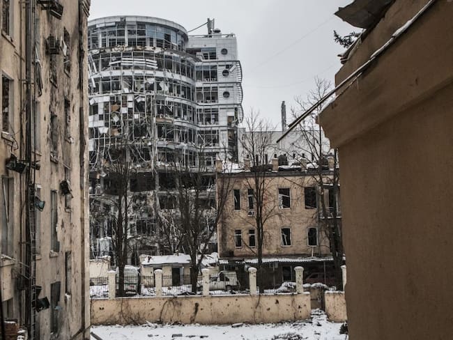 Fuerzas rusas bombardean hospital infantil, denuncia Ucrania