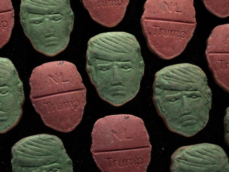 Mx - Pastillas de éxtasis con rostro de Trump desatan alerta por su alto riesgo.