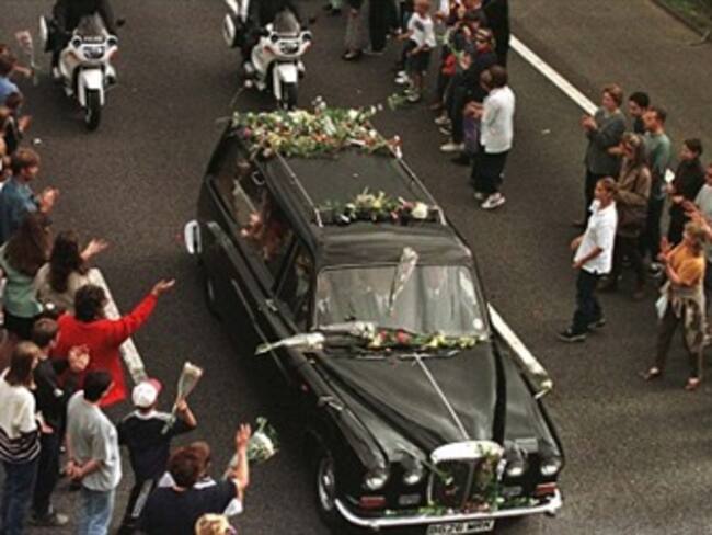 LA quiere reporte de costos por funeral de Jackson