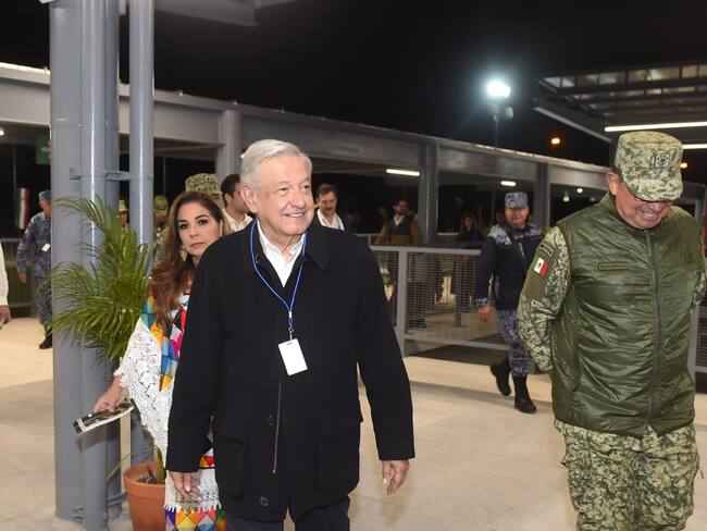 Mejorar la seguridad y resolver el caso Ayotzinapa, pendientes que siguen avanzando: AMLO