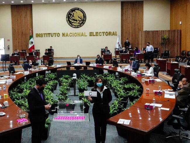 Próxima semana arranca selección de los nuevos consejeros del INE