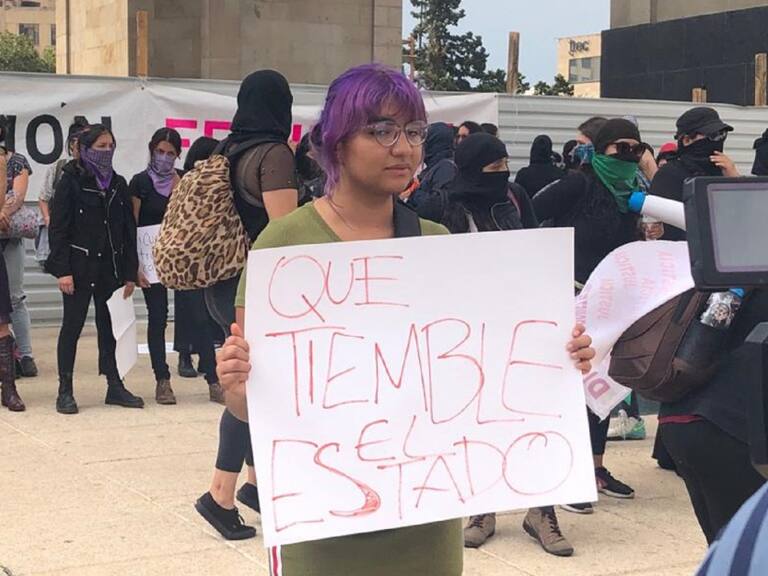 Colectivos feministas marchan en la Ciudad de México