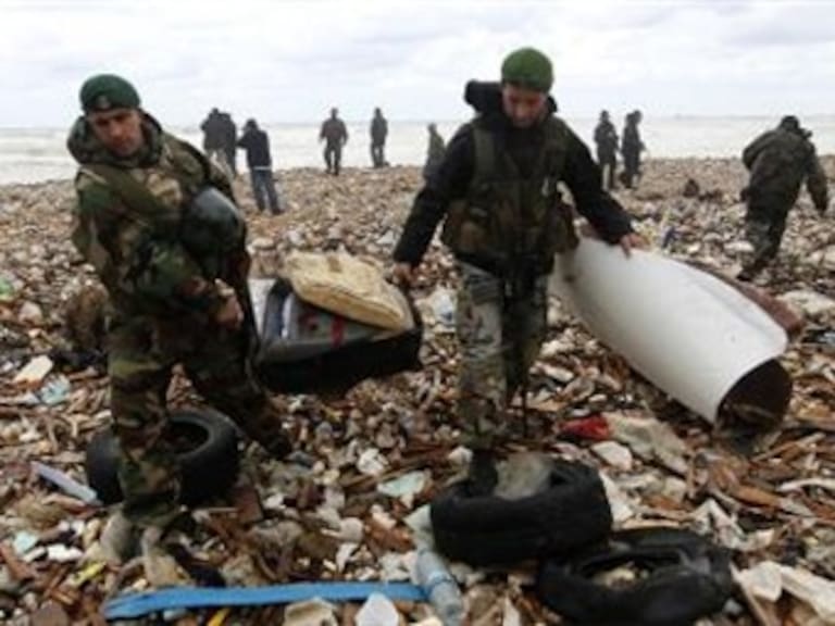 Avión etíope cae al mar tras despegar de Beirut