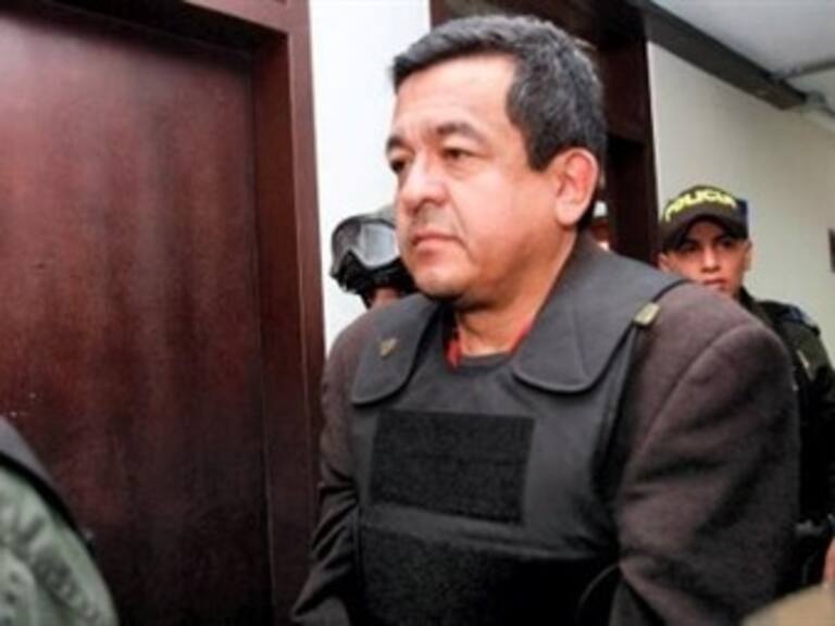 Condenan a editor de agencia noticiosa ligada a las FARC