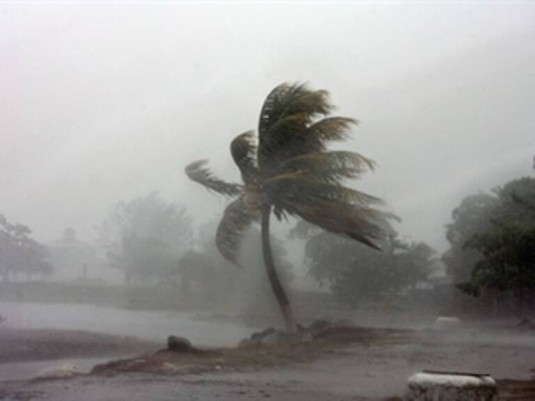 Se degrada huracán Thomas a tormenta tropical