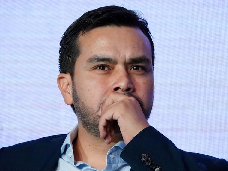 Ana Castelán Valenzuela denuncia que fue víctima de violencia sexual por parte de Jorge Álvarez Máynez, candidato presidencial de MC.