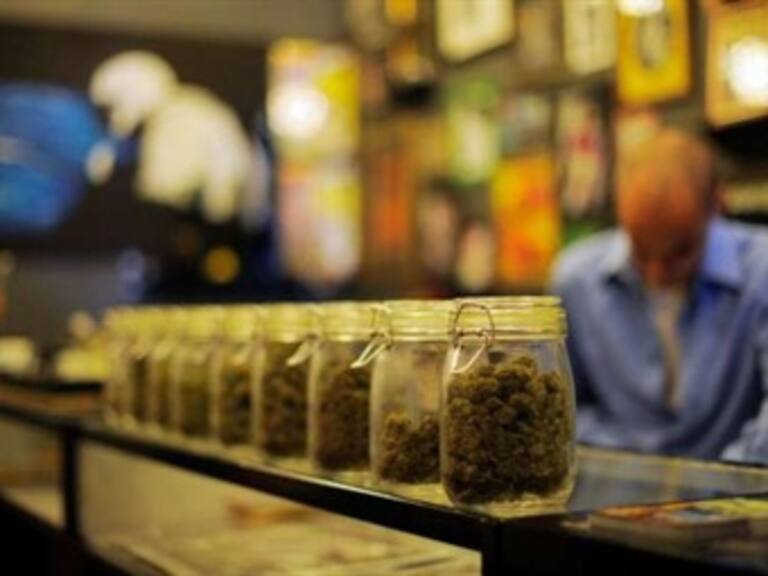 Sería Nueva York estado 22 en legalizar mariguana médica en EU