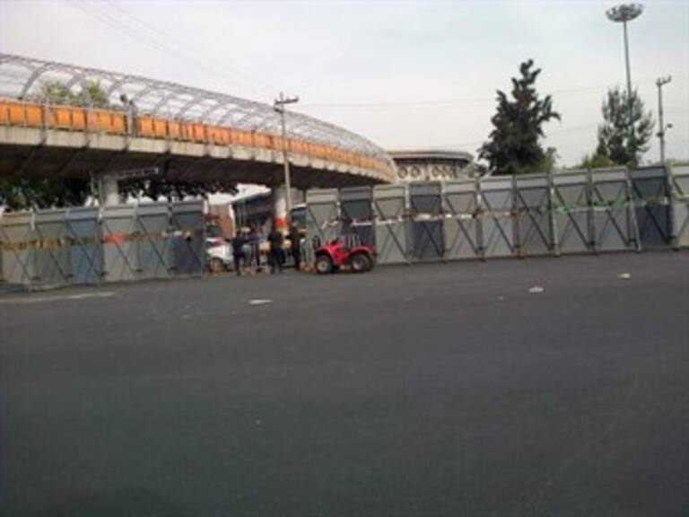 Resguardan Policías Federales y del DF la Cámara de Diputados por marcha de la CNTE