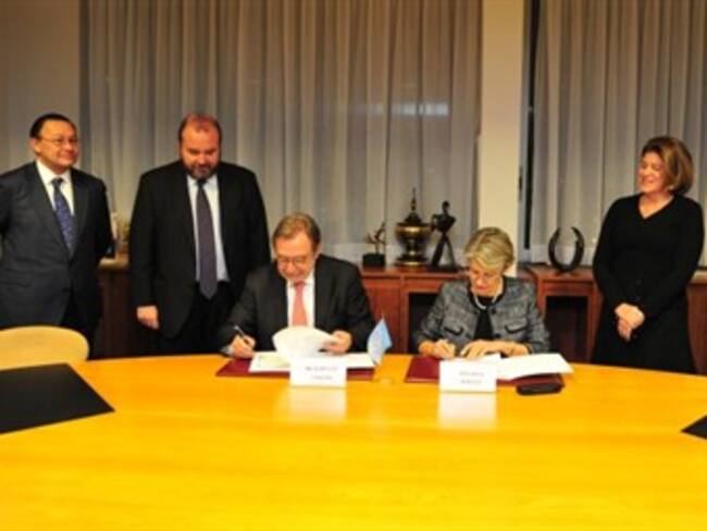 Juntos Unesco y PRISA por la libertad de expresión