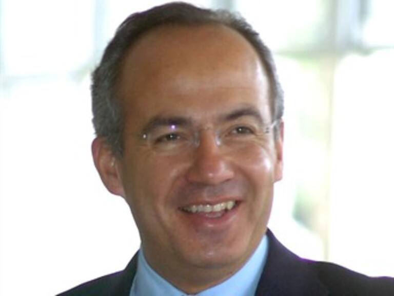 Felipe Calderón responderá preguntas vía internet