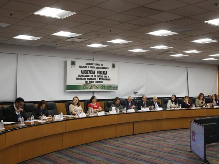 Organizaciones civiles proponen cambios a la Reforma Educativa de AMLO