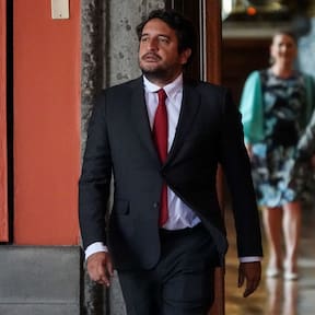 Andrés López Beltrán deja Morena para buscar diputación federal por Tabasco
