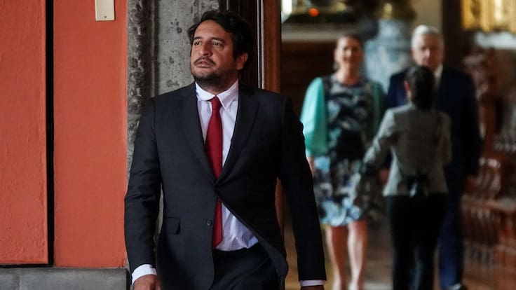 Andrés López Beltrán deja Morena para buscar diputación federal por Tabasco
