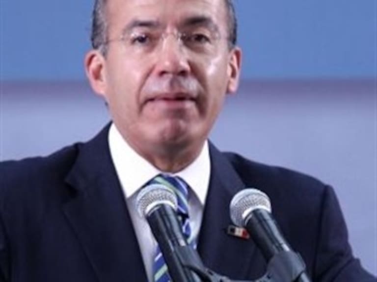 Reanuda Calderón los Diálogos por la Seguridad
