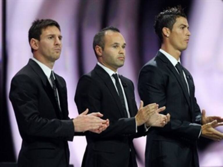 Disputarán Messi, Iniesta y Ronaldo el Balón de Oro de la FIFA