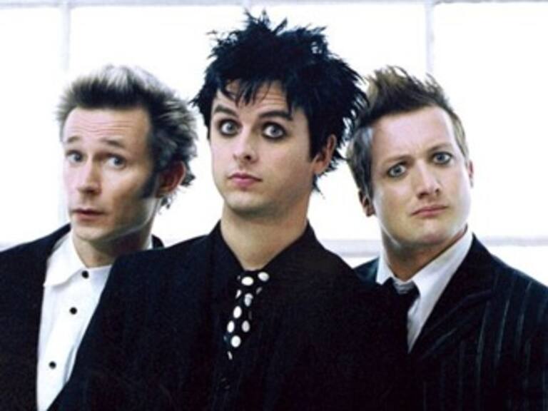 Arremete Green Day contra política de Wal-Mart