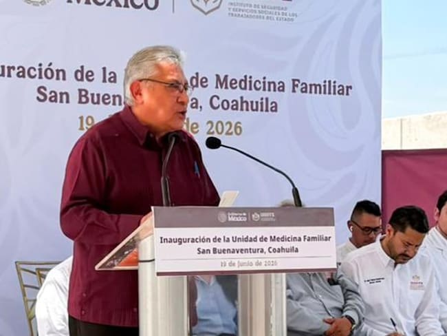 SNTE se deslinda de la CNTE y condena bloqueos y actos de presión