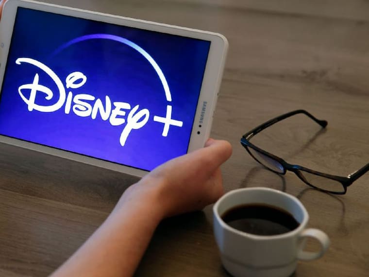 SOPITAS: Disney se cae en su día de estreno vía streaming