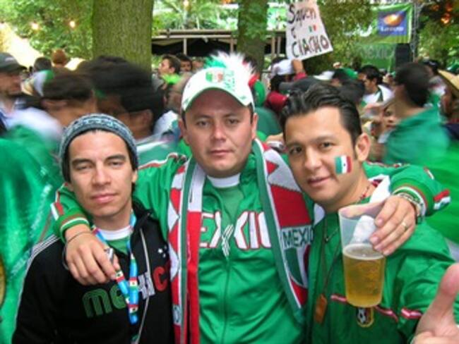 Mexicanos que fueron a Sudáfrica sufrieron menos que los que asistieron a Alemania