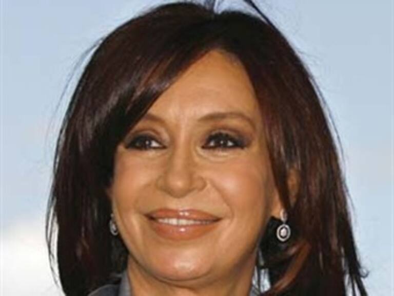 Descarta Kirchner viajar a Cumbre Iberoamericana por salud