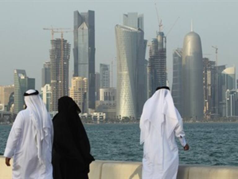 EPN llega a Doha, Qatar, donde concluirá su gira por Medio Oriente