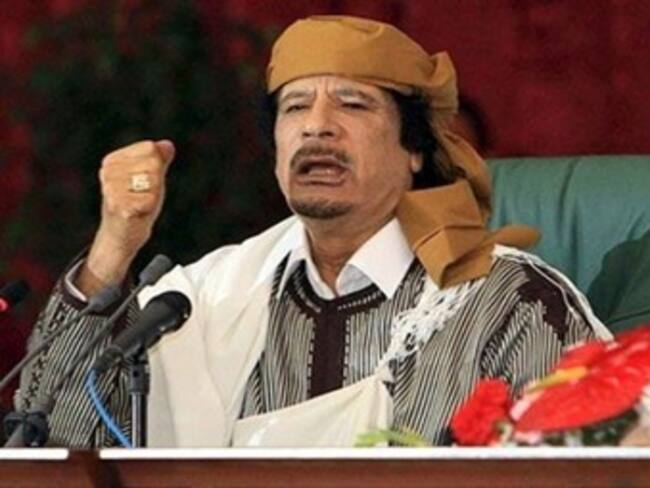 Gadafi llama a seguidores liberar a Libia de OTAN y traidores