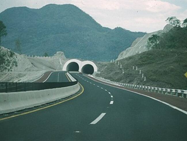 'Momento Corporativo' con Roberto Águilar