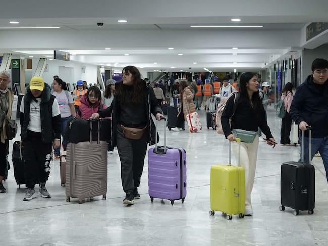Blindaje sanitario por el Mundial: CDMX instalará módulos de aislamiento en aeropuertos y vacunación